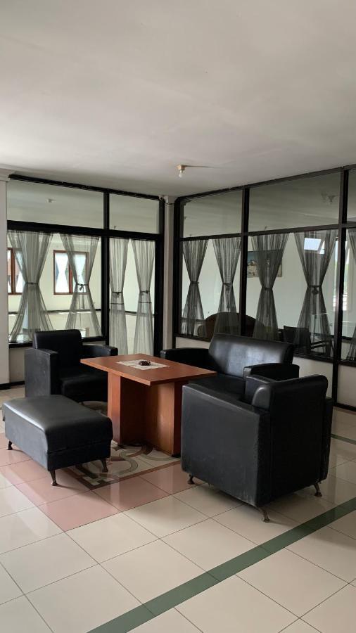 Oyo 93380 Penginapan Mangkoe Barokah Tanah Grogot Dış mekan fotoğraf